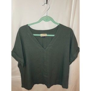 Universal Thread Short Sleeved Shirt